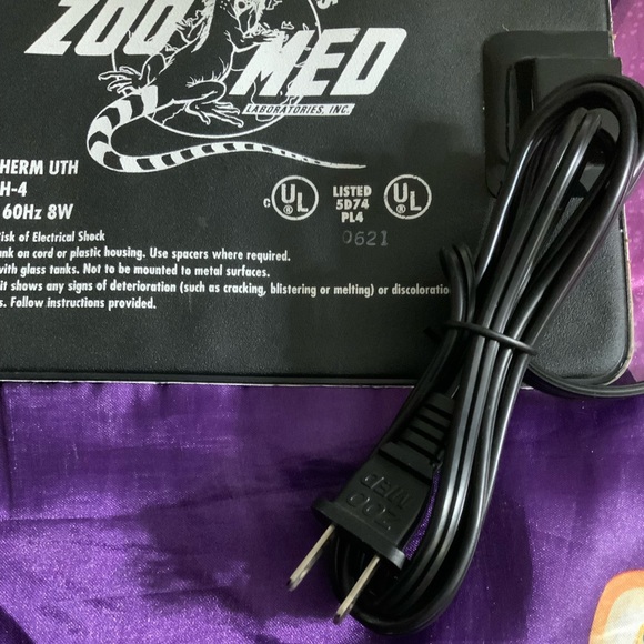 Reptile heater ZooMed Rh-4 Reptile Heater 10-20 Gallon Zoomed UTH under tank - Picture 5 of 9